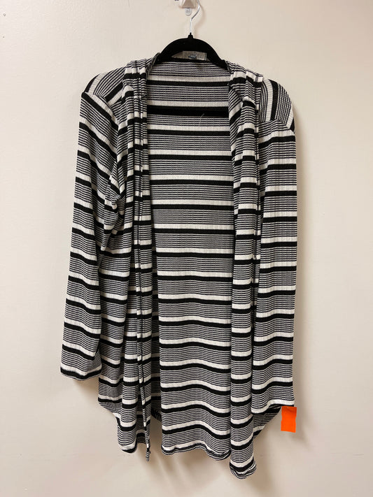 Sweater Cardigan By Scarlett In Black & White, Size: 1x
