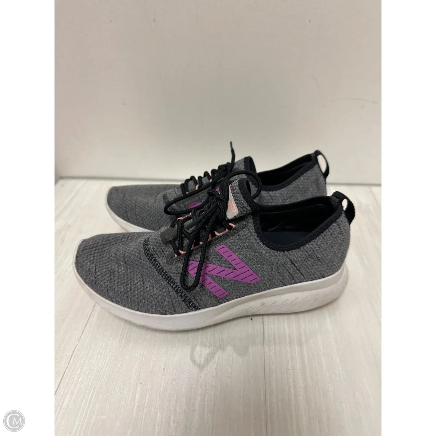 Shoes Athletic By New Balance In Grey, Size: 9