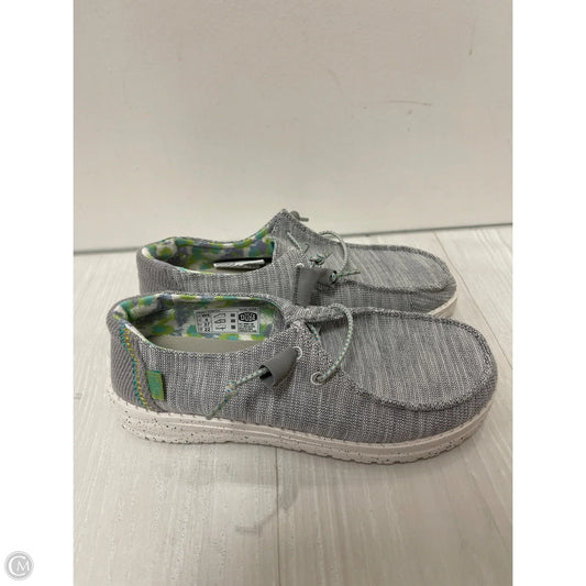 Shoes Flats By Hey Dude In Grey, Size: 6