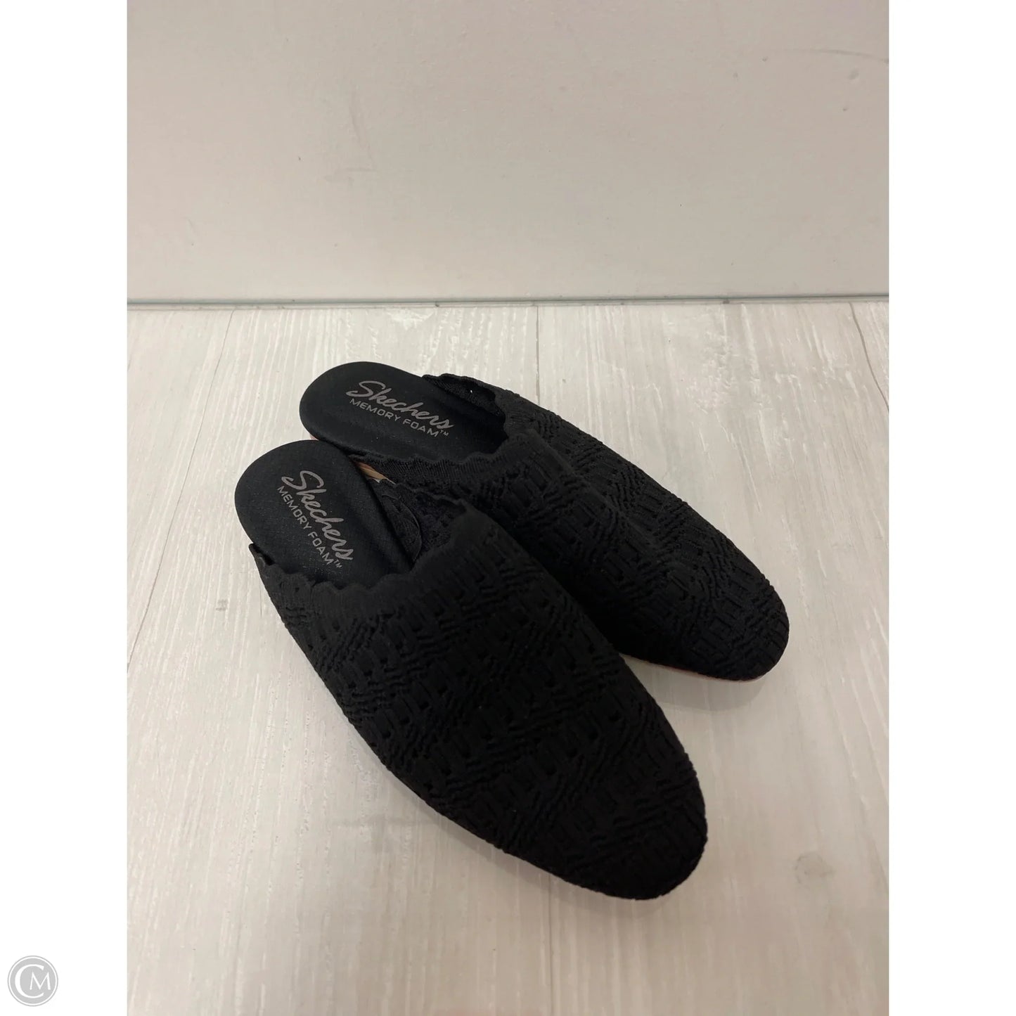 Shoes Flats By Skechers In Black, Size: 6