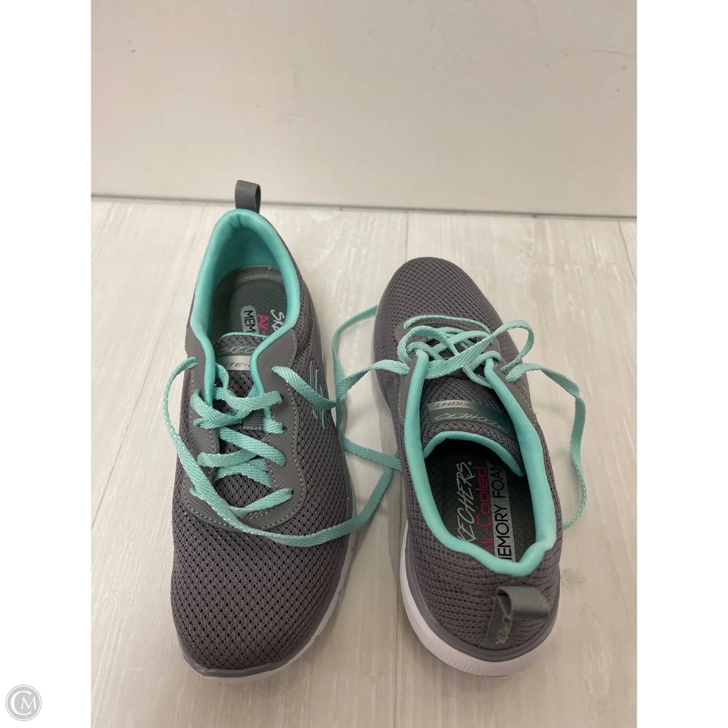 Shoes Sneakers By Skechers In Grey, Size: 6
