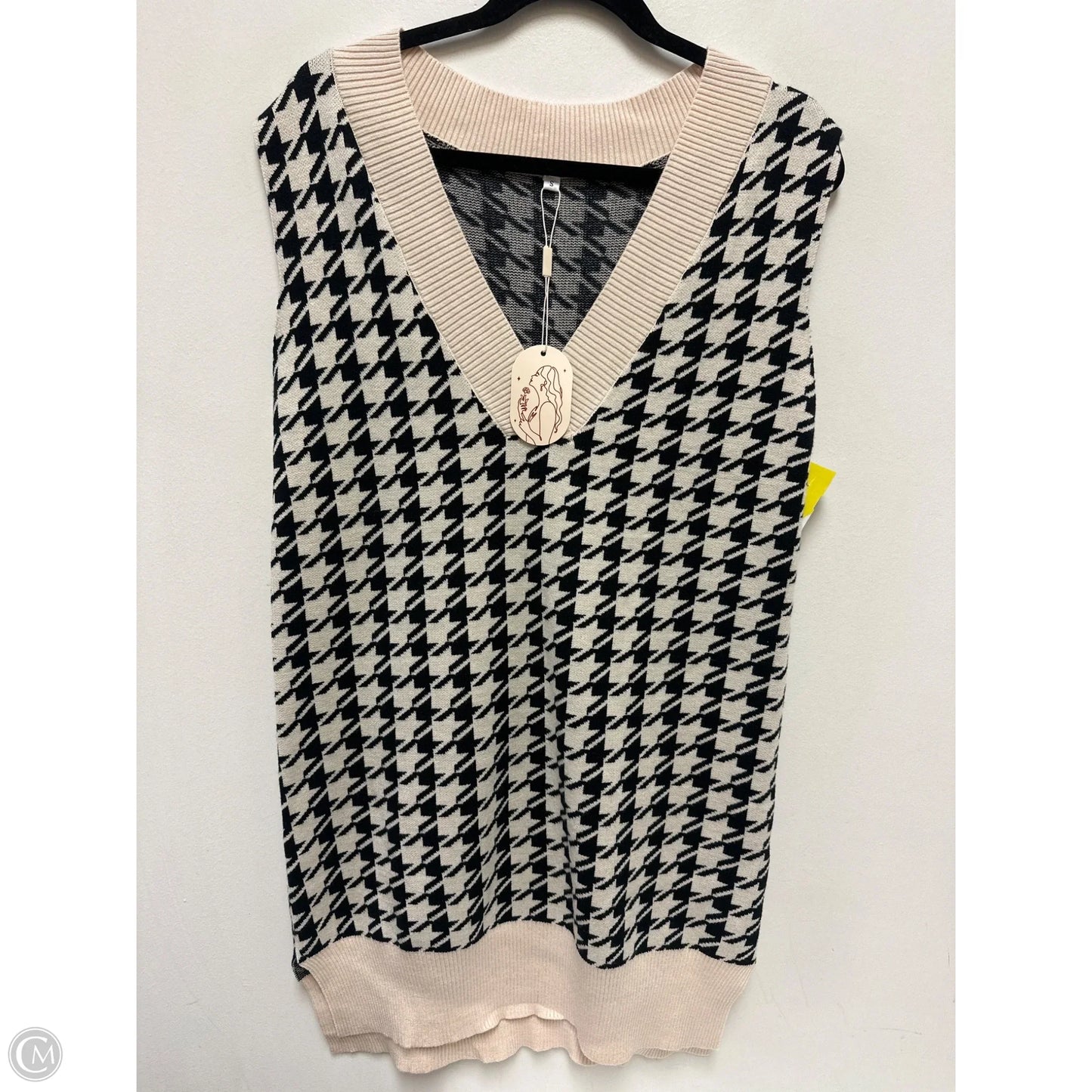 Dress Sweater By Clothes Mentor In Black & Cream, Size: S