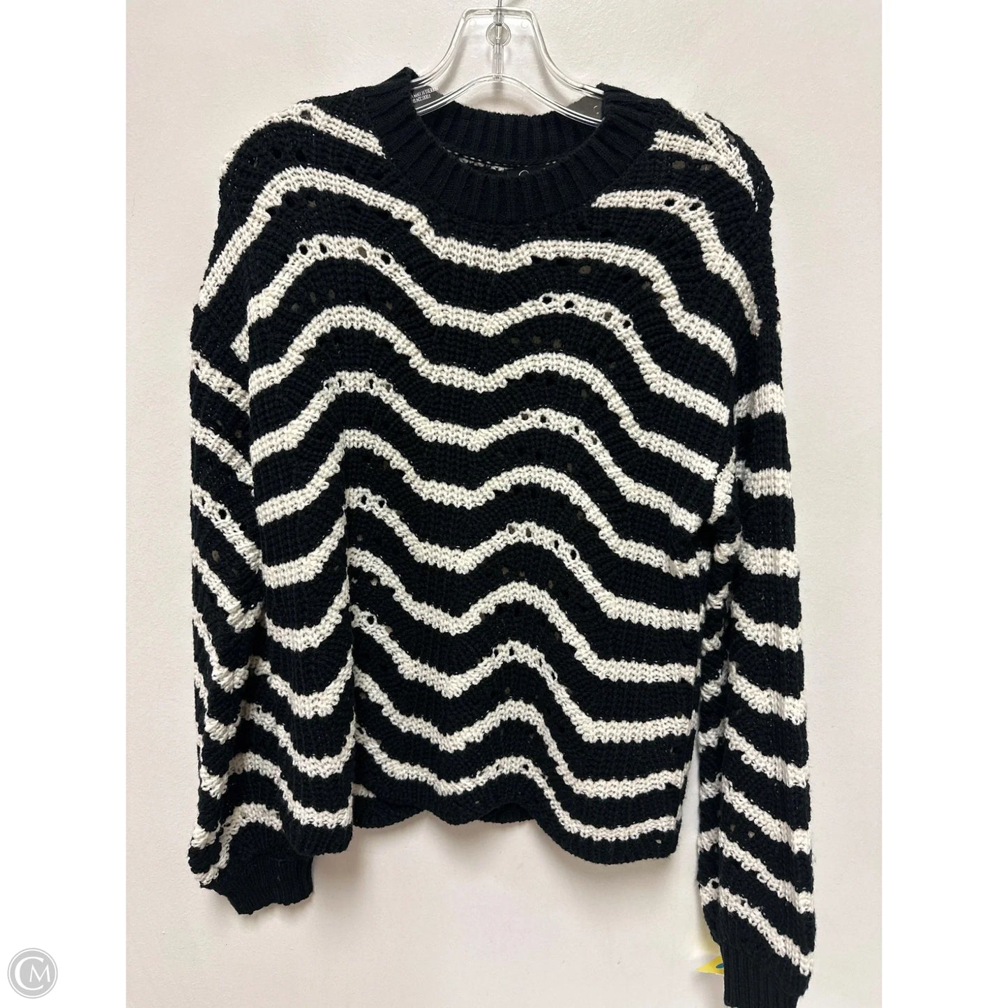 Sweater By Jessica Simpson In Black & White, Size: S