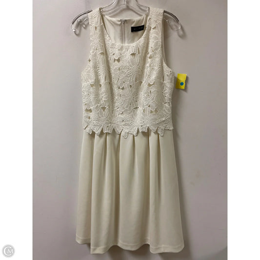 Dress Casual Short By Ivanka Trump In White, Size: L