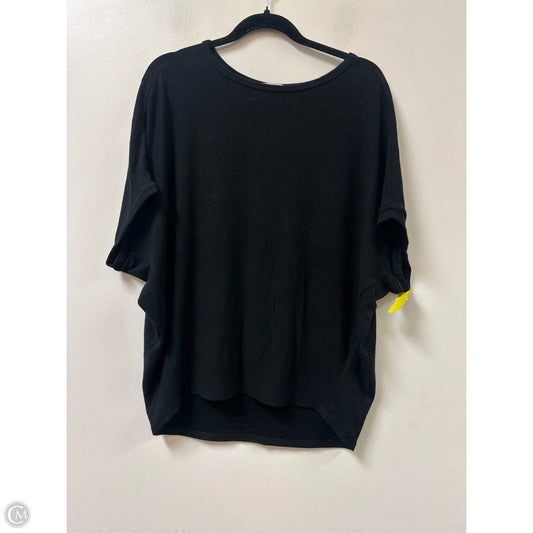 Top Short Sleeve By Michael Stars In Black, Size: L
