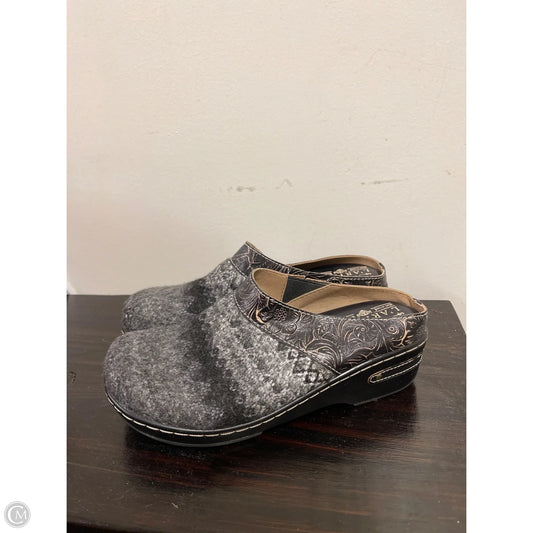 Shoes Flats By Spring Step In Grey, Size: 7.5