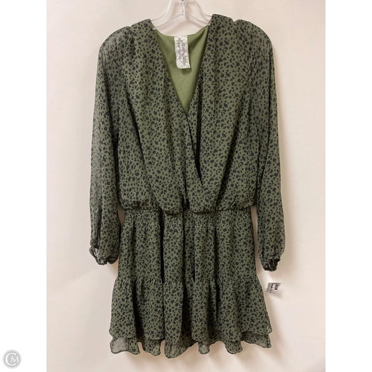 Dress Casual Short By Sadie & Sage In Black & Green, Size: L