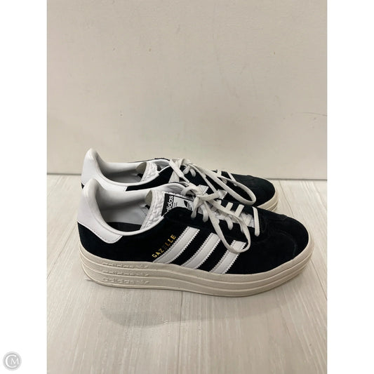 Shoes Sneakers By Adidas In Black & White, Size: 10