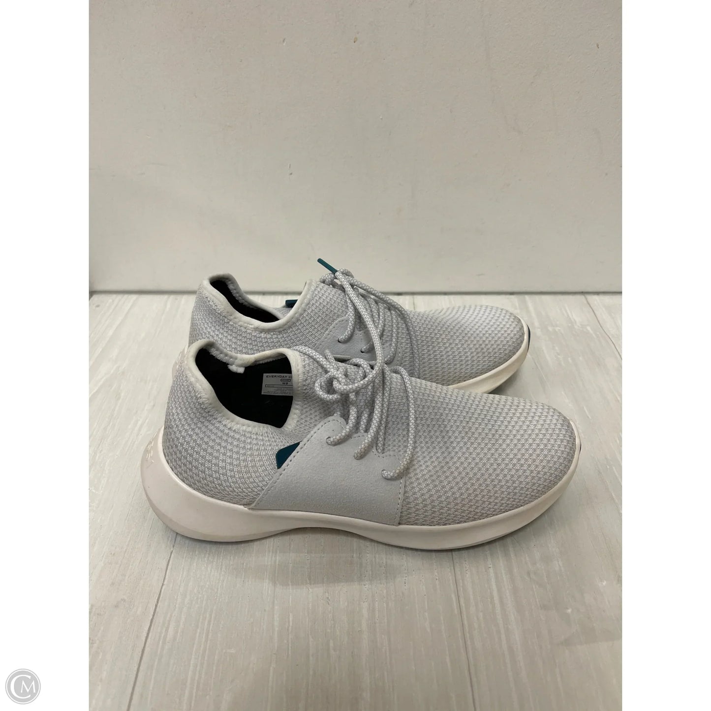 Shoes Athletic By Clothes Mentor In Grey, Size: 8