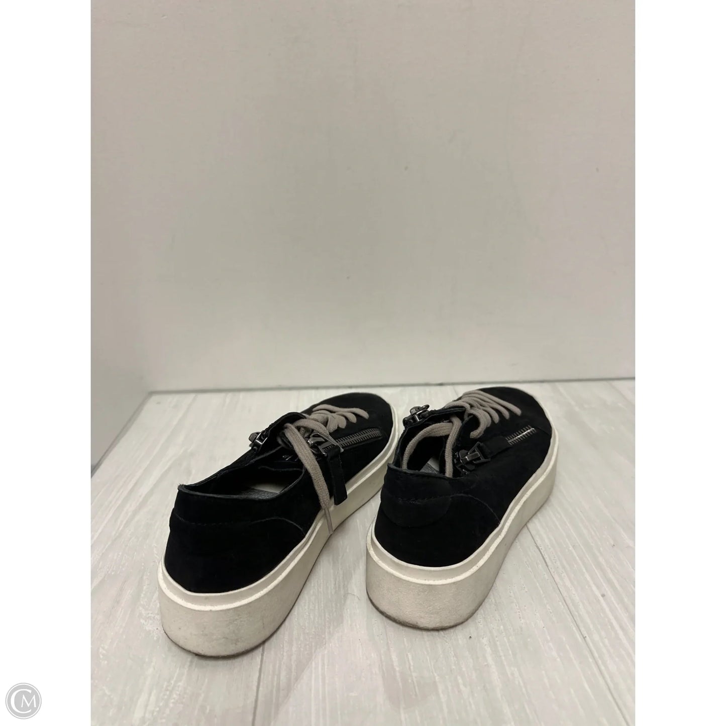 Shoes Sneakers By Dolce Vita In Black, Size: 7