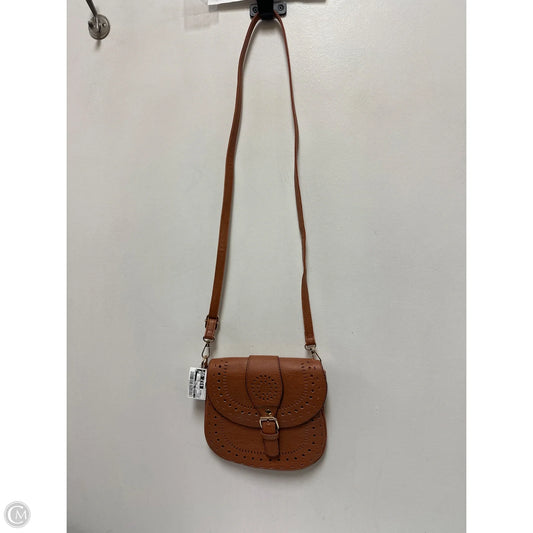 Crossbody By Clothes Mentor, Size: Medium