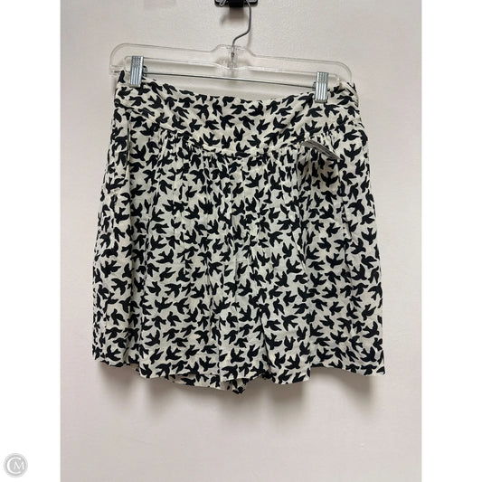 Shorts By Clothes Mentor In Black & White, Size: 4