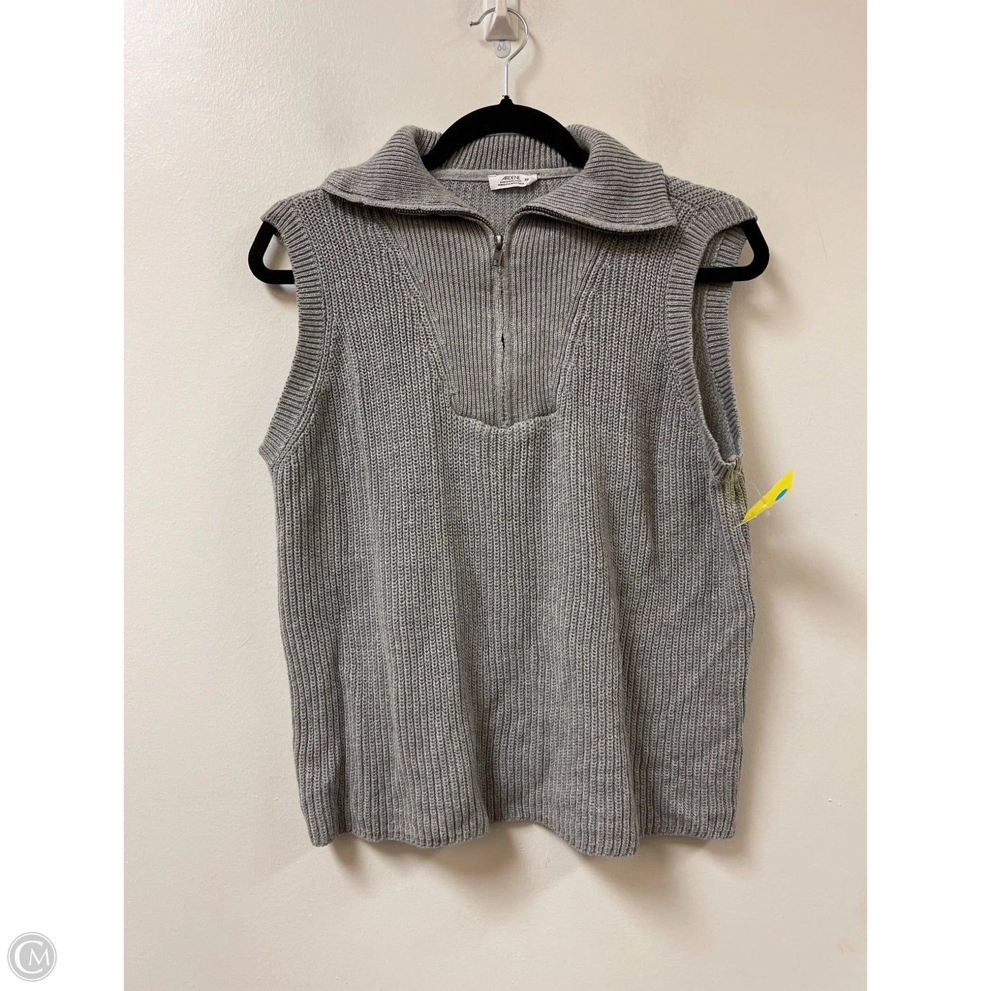 Sweatshirt Collar By Clothes Mentor In Grey, Size: Xs