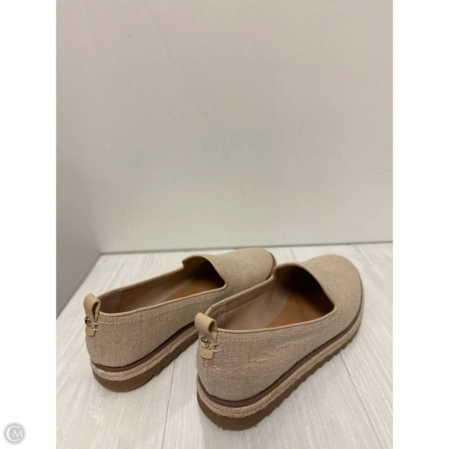 Shoes Flats By Kelly And Katie In Cream, Size: 8