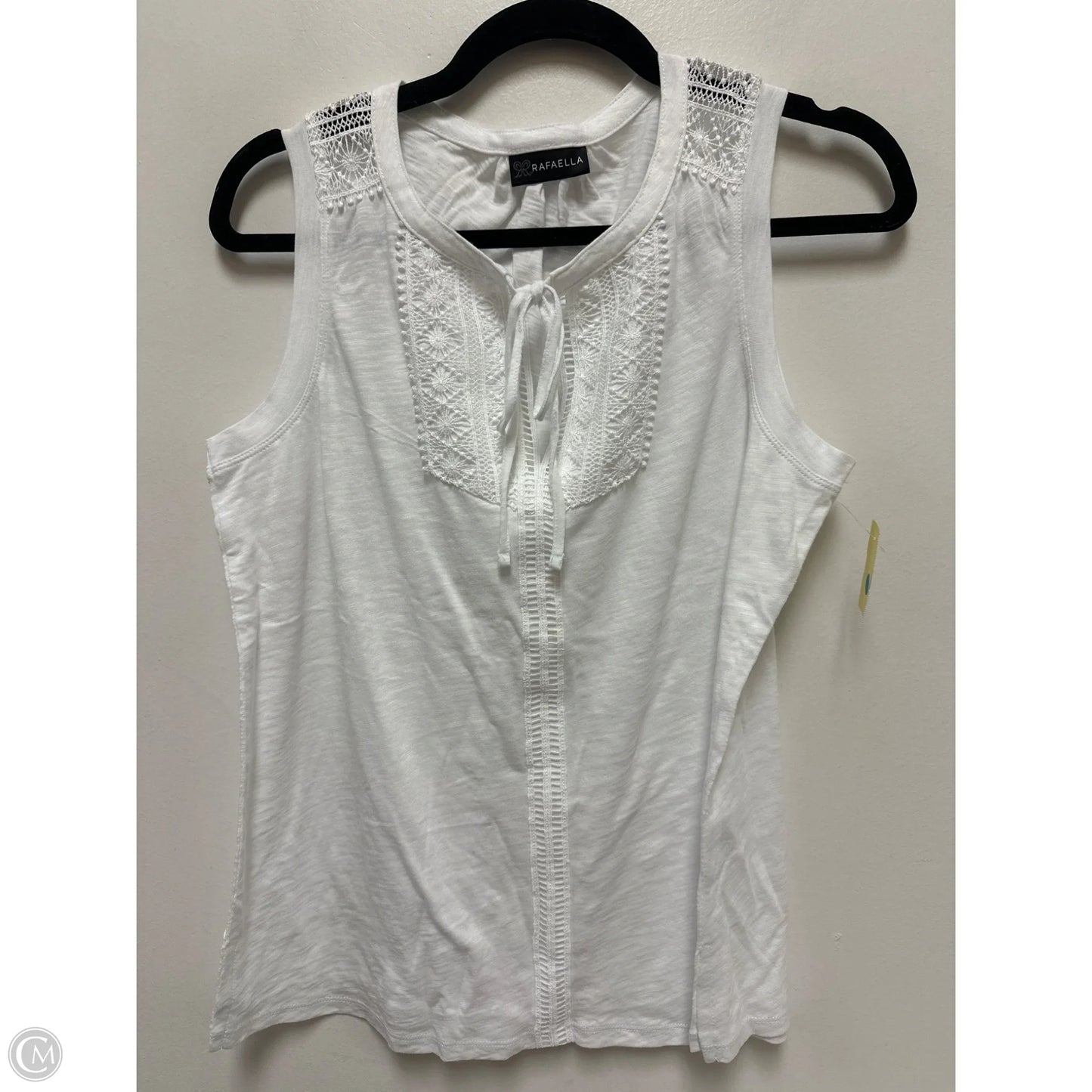 Top Sleeveless By Rafaella In White, Size: M