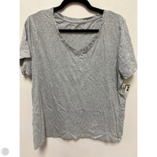 Top Short Sleeve By Time And Tru In Grey, Size: Xl