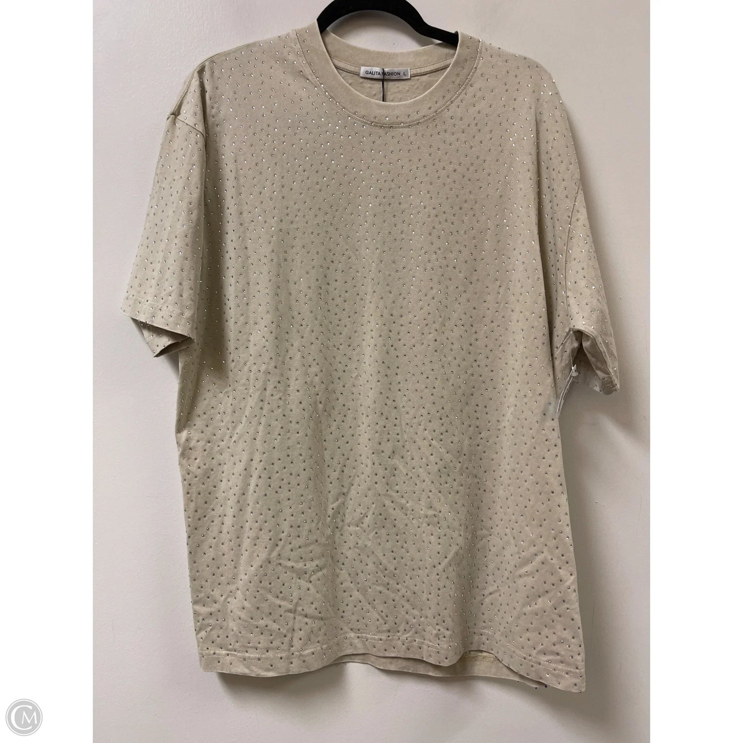 Top Short Sleeve By Clothes Mentor In Tan, Size: L