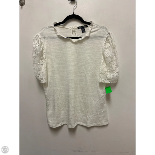 Top Short Sleeve By A Love Story In White, Size: Xl
