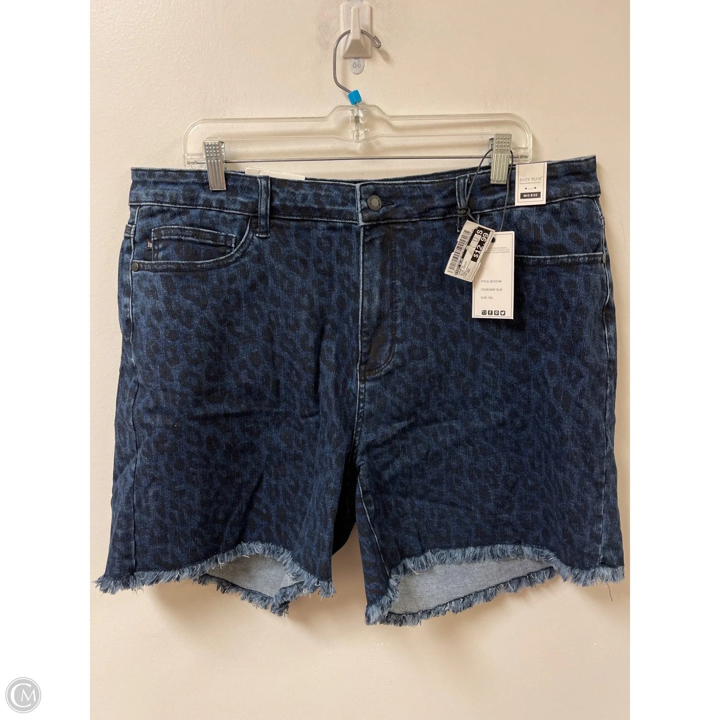 Shorts By Judy Blue In Blue Denim, Size: 22
