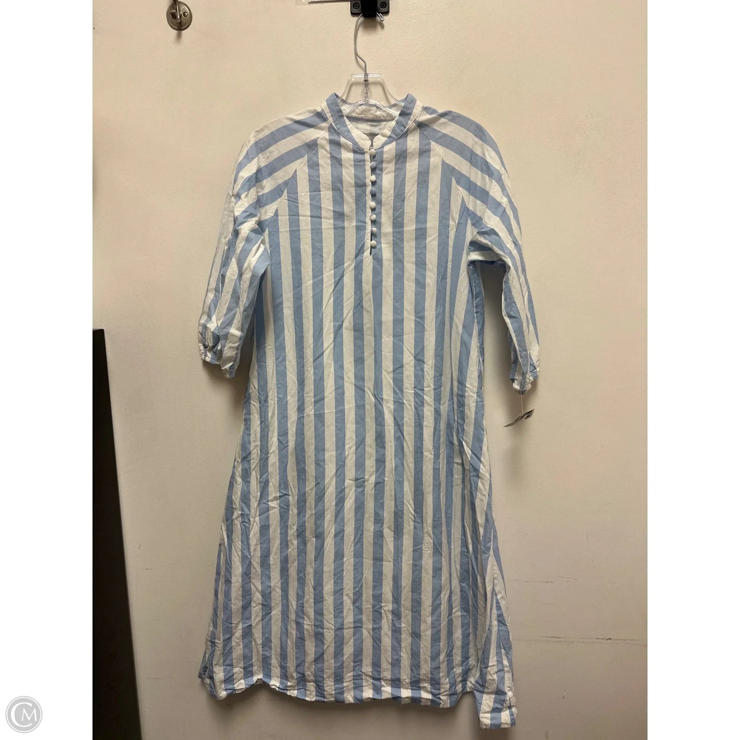 Dress Casual Midi By Clothes Mentor In Blue & White, Size: S