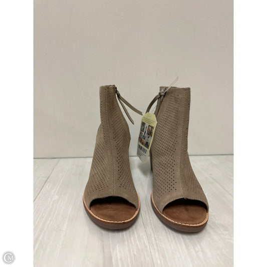 Boots Ankle Heels By Toms In Beige, Size: 8.5
