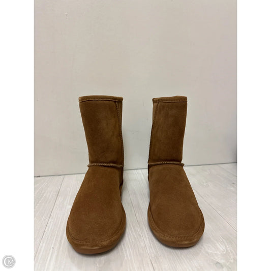 Boots Snow By Bearpaw In Brown, Size: 7