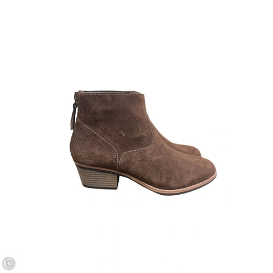 Boots Ankle Flats By Skechers In Brown, Size: 7