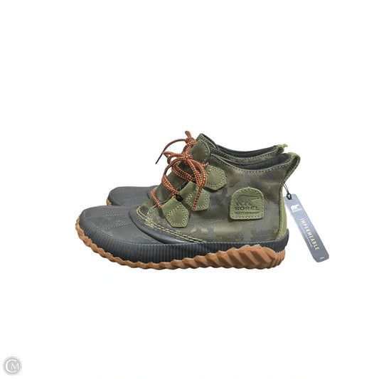 Boots Hiking By Sorel In Camouflage Print, Size: 6