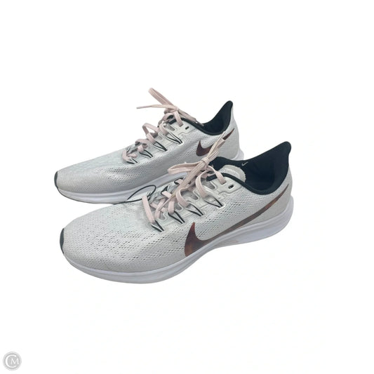 Shoes Sneakers By Nike In White, Size: 9.5