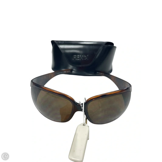 Sunglasses Luxury Designer By Fendi