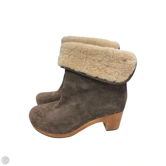 Boots Designer By Ugg In Brown, Size: 11