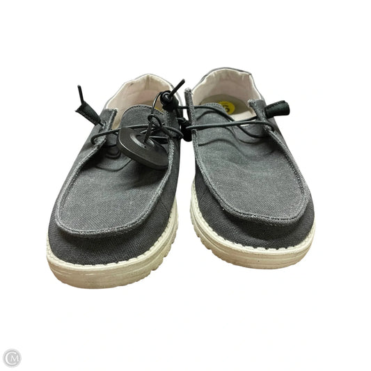 Shoes Flats By Hey Dude In Grey, Size: 9