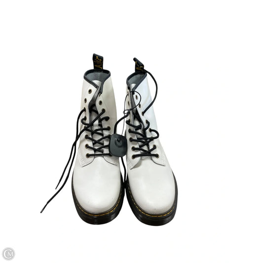 Boots Ankle Flats By Dr Martens In White, Size: 10