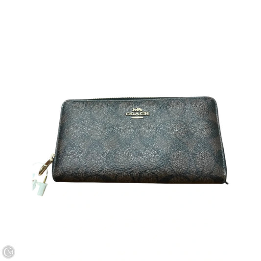 Wristlet Designer By Coach, Size: Medium
