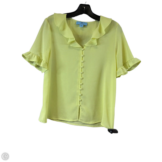 Top Short Sleeve Basic By Cece In Yellow, Size: S