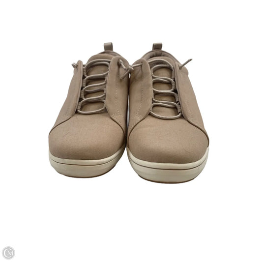 Shoes Sneakers By Clarks In Tan, Size: 8