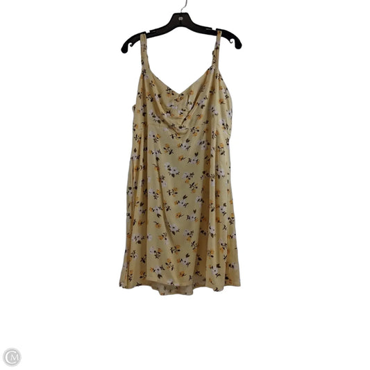 Dress Casual Short By Old Navy In Yellow, Size: L