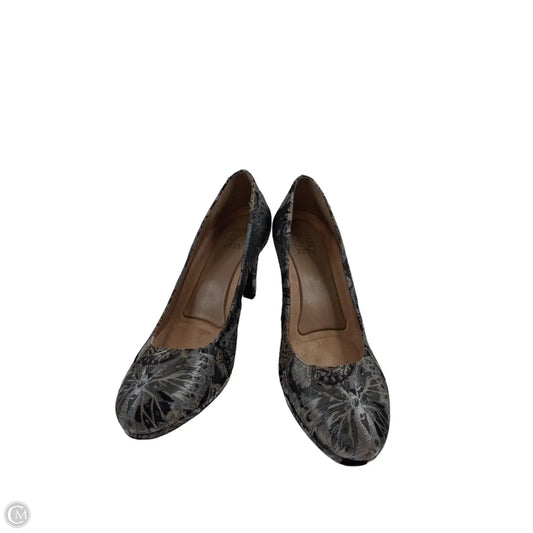 Shoes Heels Stiletto By Naturalizer In Taupe, Size: 9