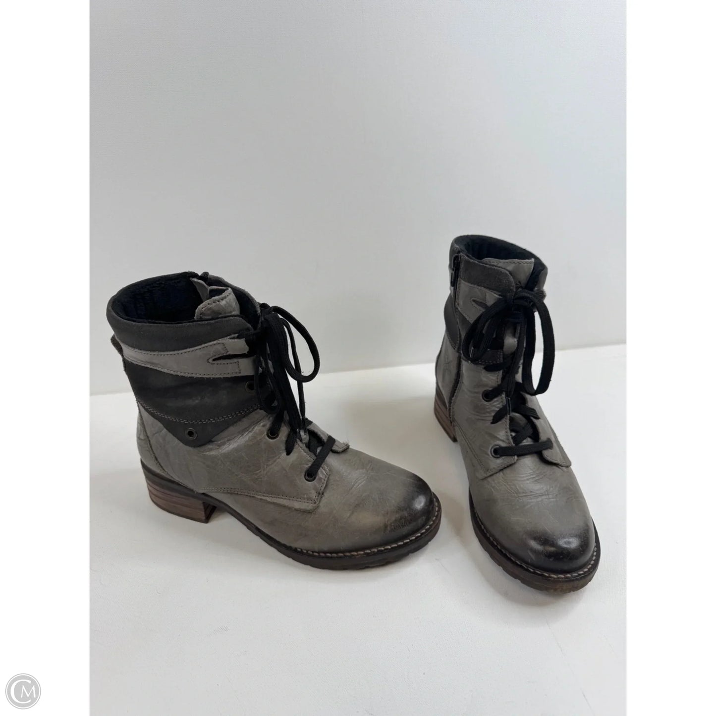 Boots Combat By Clothes Mentor In Taupe, Size: 8.5