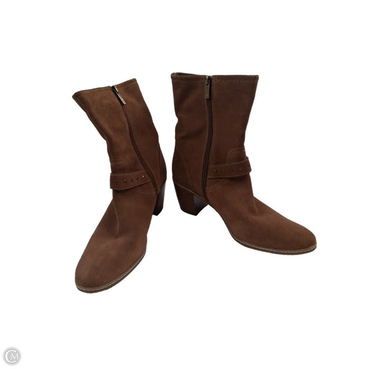 Boots Ankle Heels By Anne Klein In Tan, Size: 10