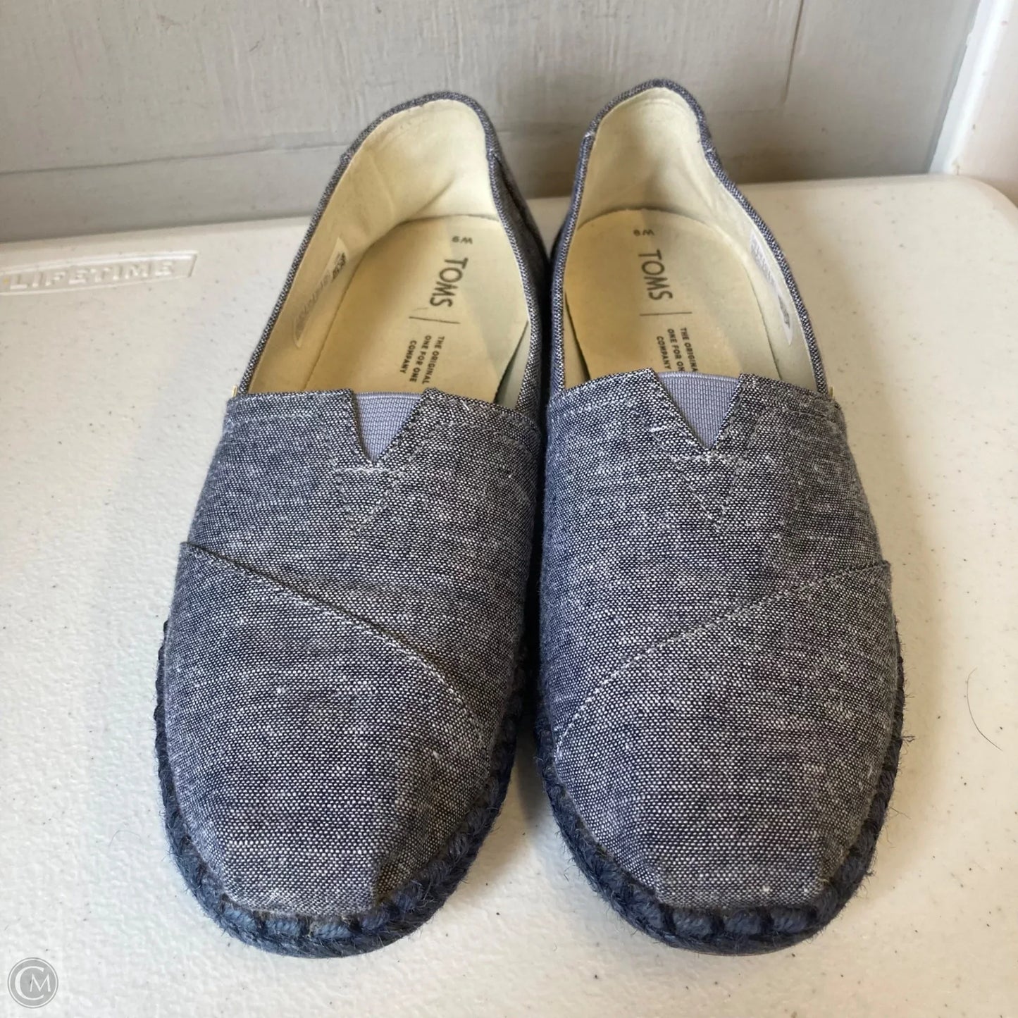 Shoes Sneakers By Toms In Blue, Size: 9
