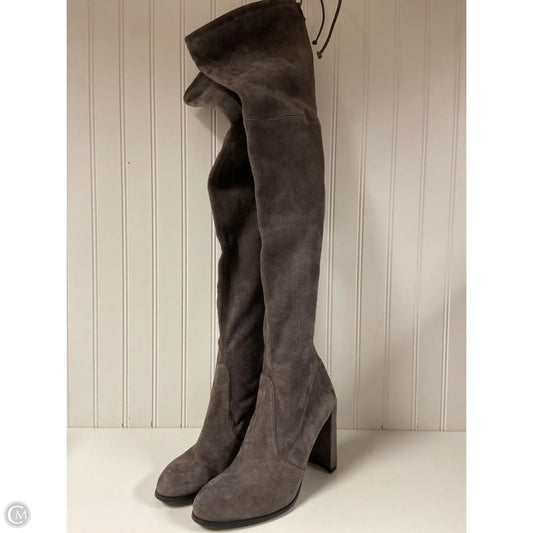 Boots Designer By Stuart Weitzman In Grey, Size: 8