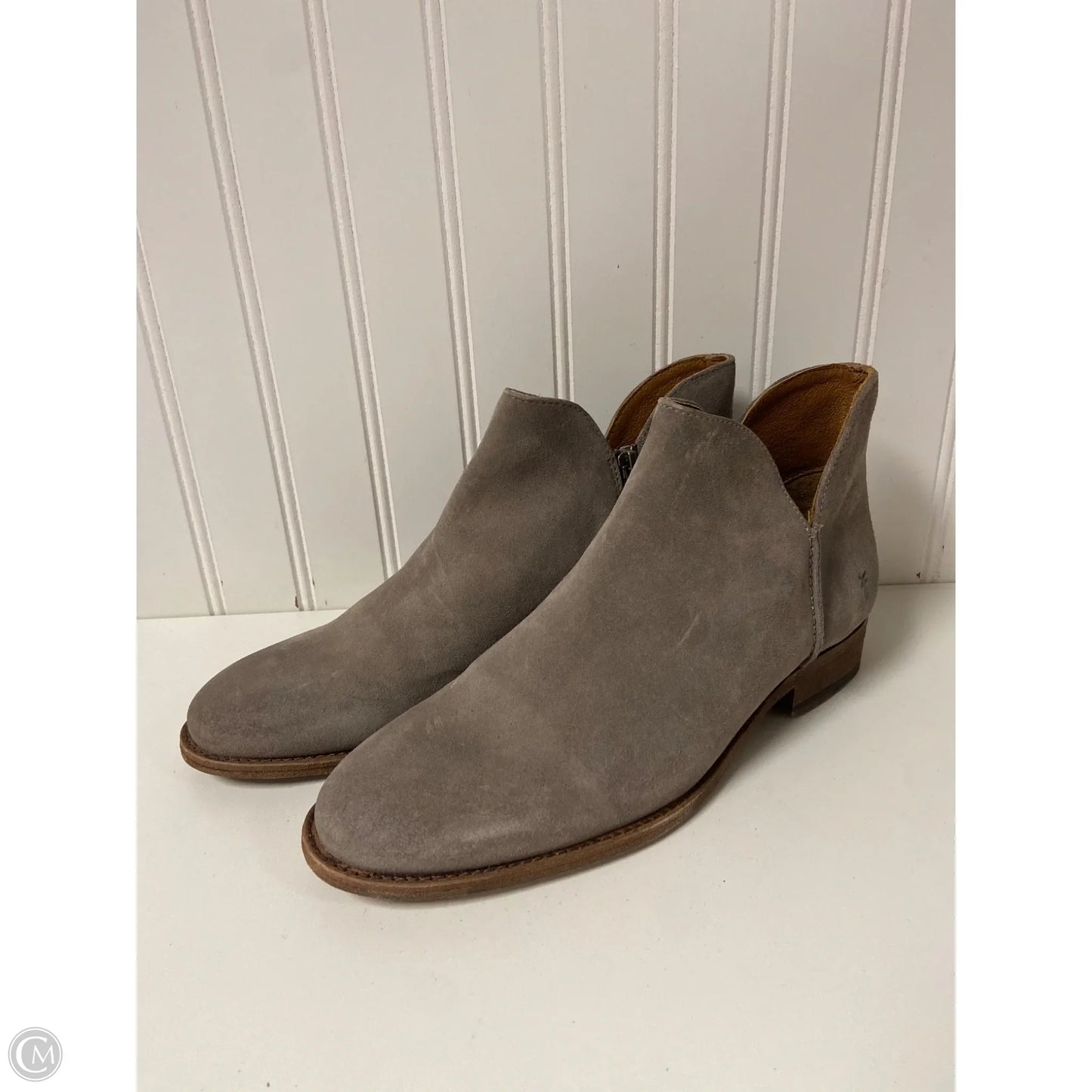 Boots Designer By Frye In Grey, Size: 8.5