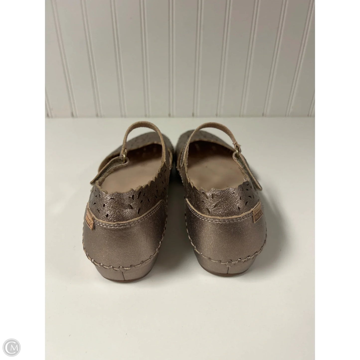 Shoes Flats By Pikolinos In Gold, Size: 8.5