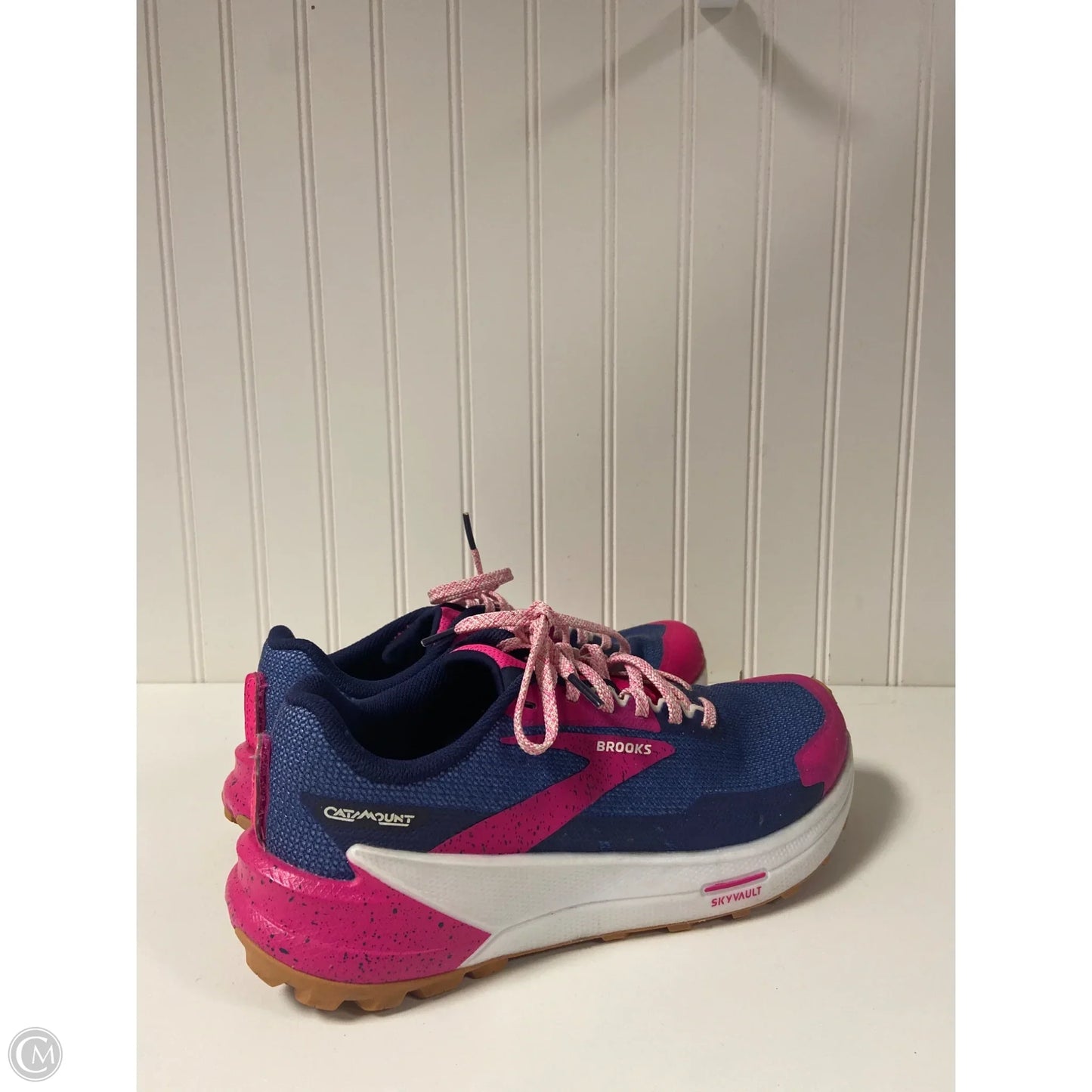 Shoes Athletic By Brooks In Blue & Pink, Size: 9.5
