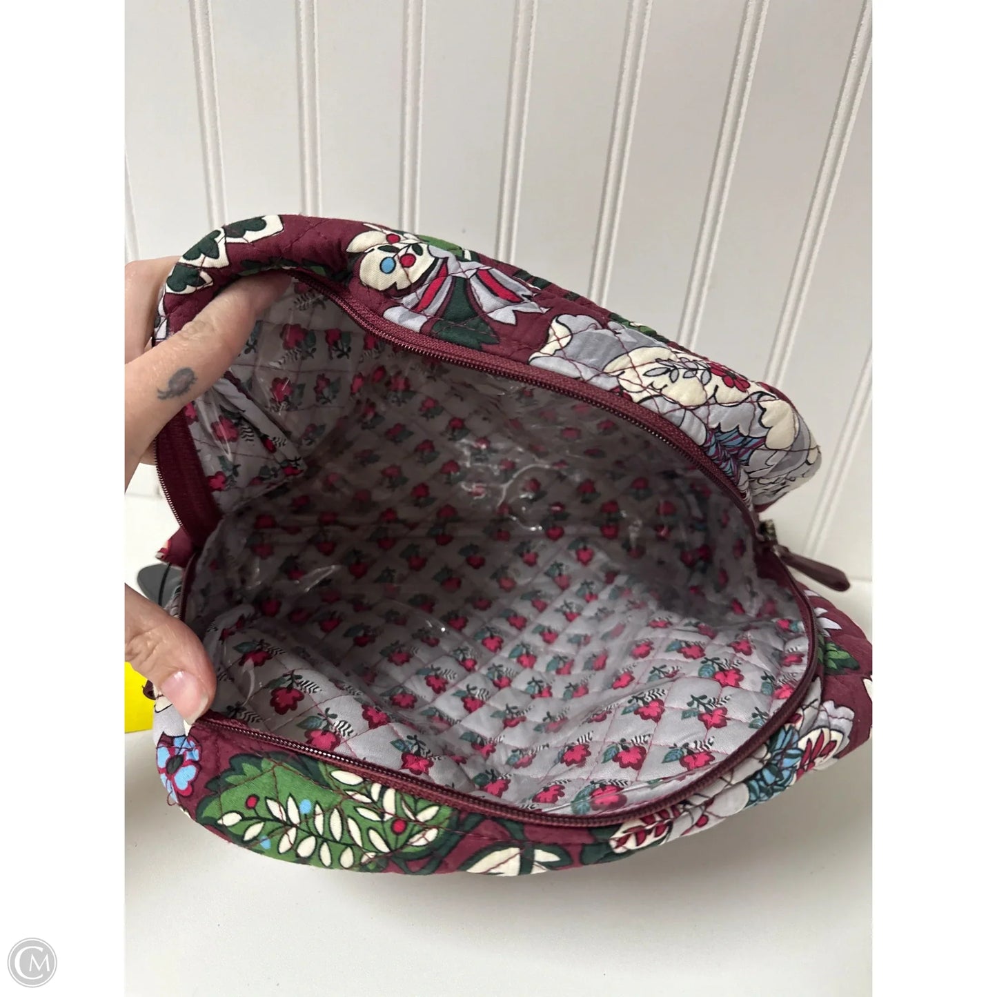 Makeup Bag By Vera Bradley, Size: Medium