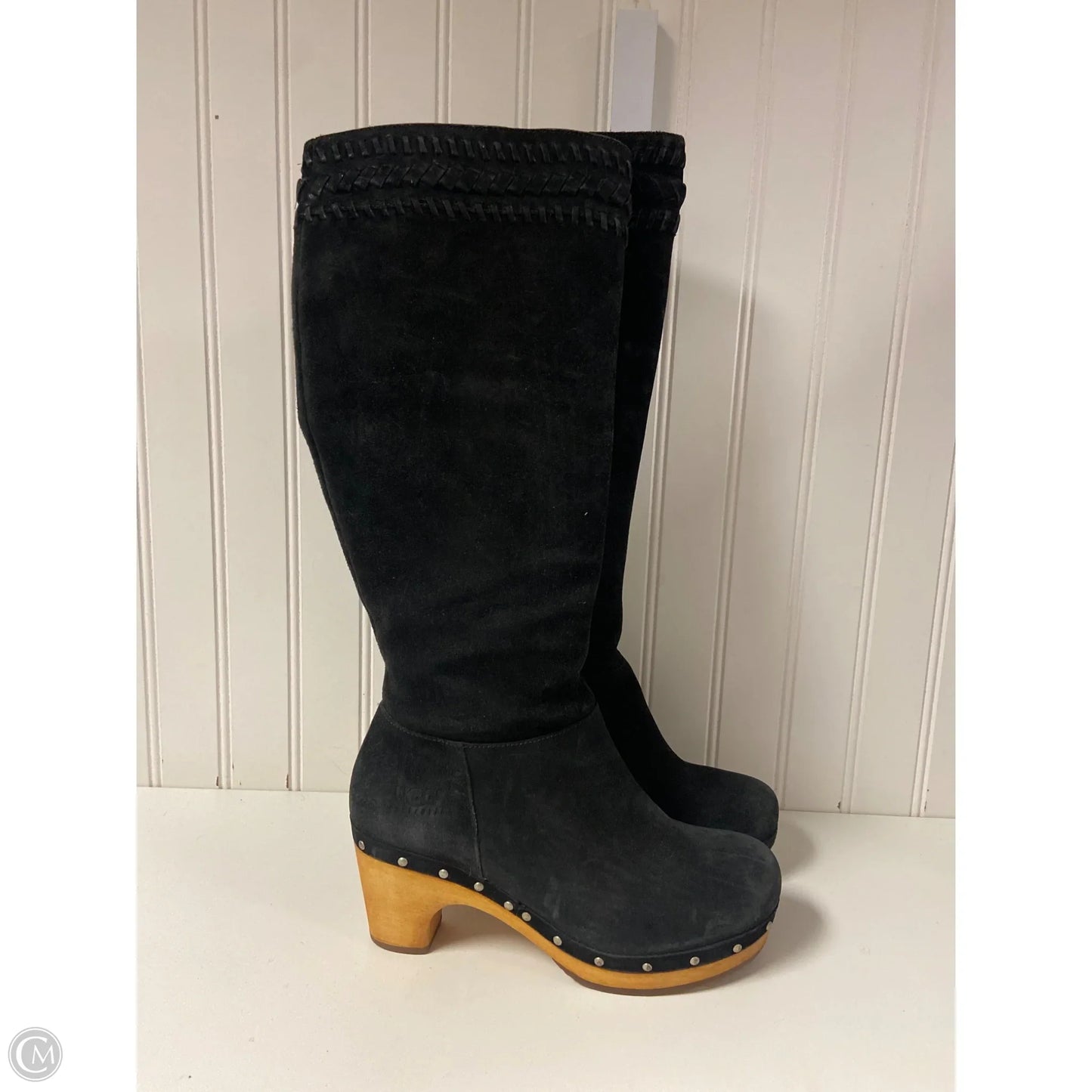Boots Designer By Ugg In Black, Size: 6