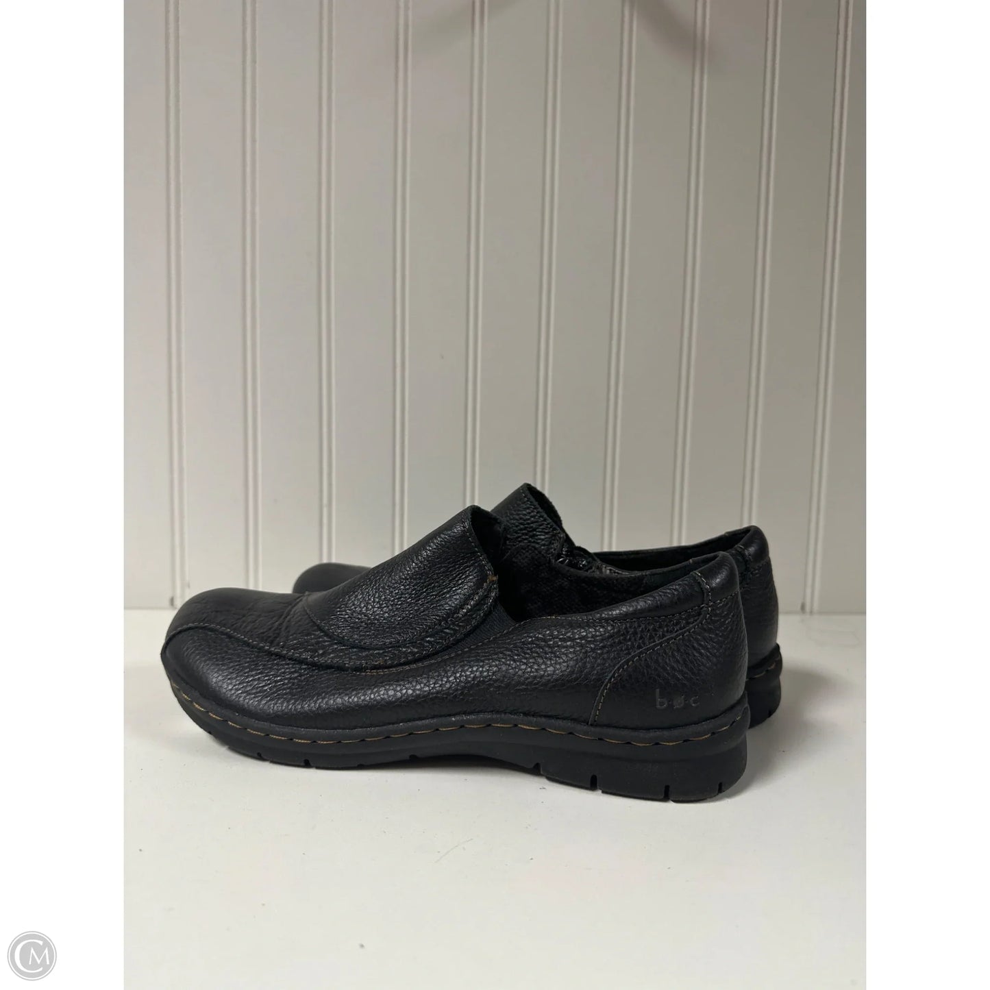Shoes Flats By Boc In Black, Size: 8