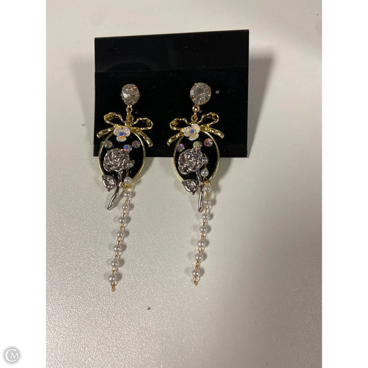 Earrings Dangle/drop By Clothes Mentor