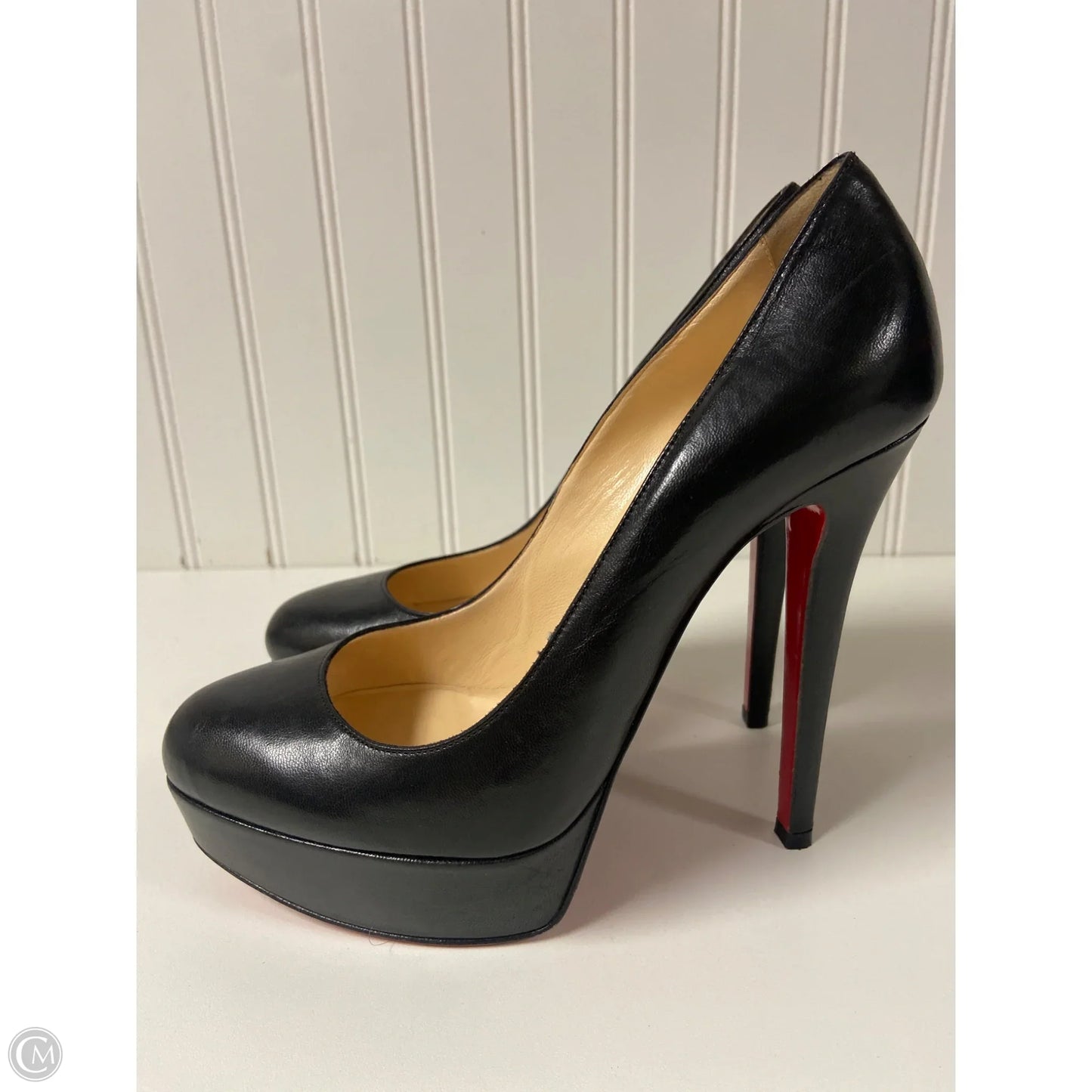 Shoes Luxury Designer By Christian Louboutin In Black, Size: 6.5